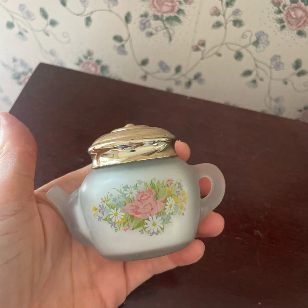Avon Roses Roses Powder Sachet - Floral Porcelain Sugar Pot with Gold Lid